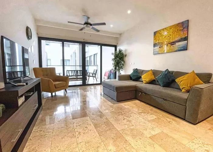 2br In Pdc, 400m To The Sea